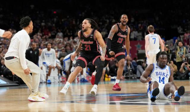 开云体育官网-最后一分钟9比0逆转风暴！NCAA史上第五大奇迹诞生