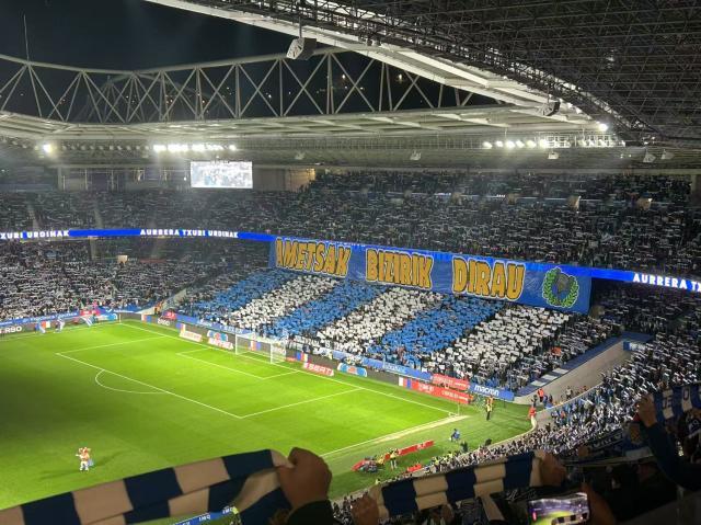 开云体育官网-【现场】轮换皇马一只脚进决赛 塞瓦略斯受伤蒙阴影